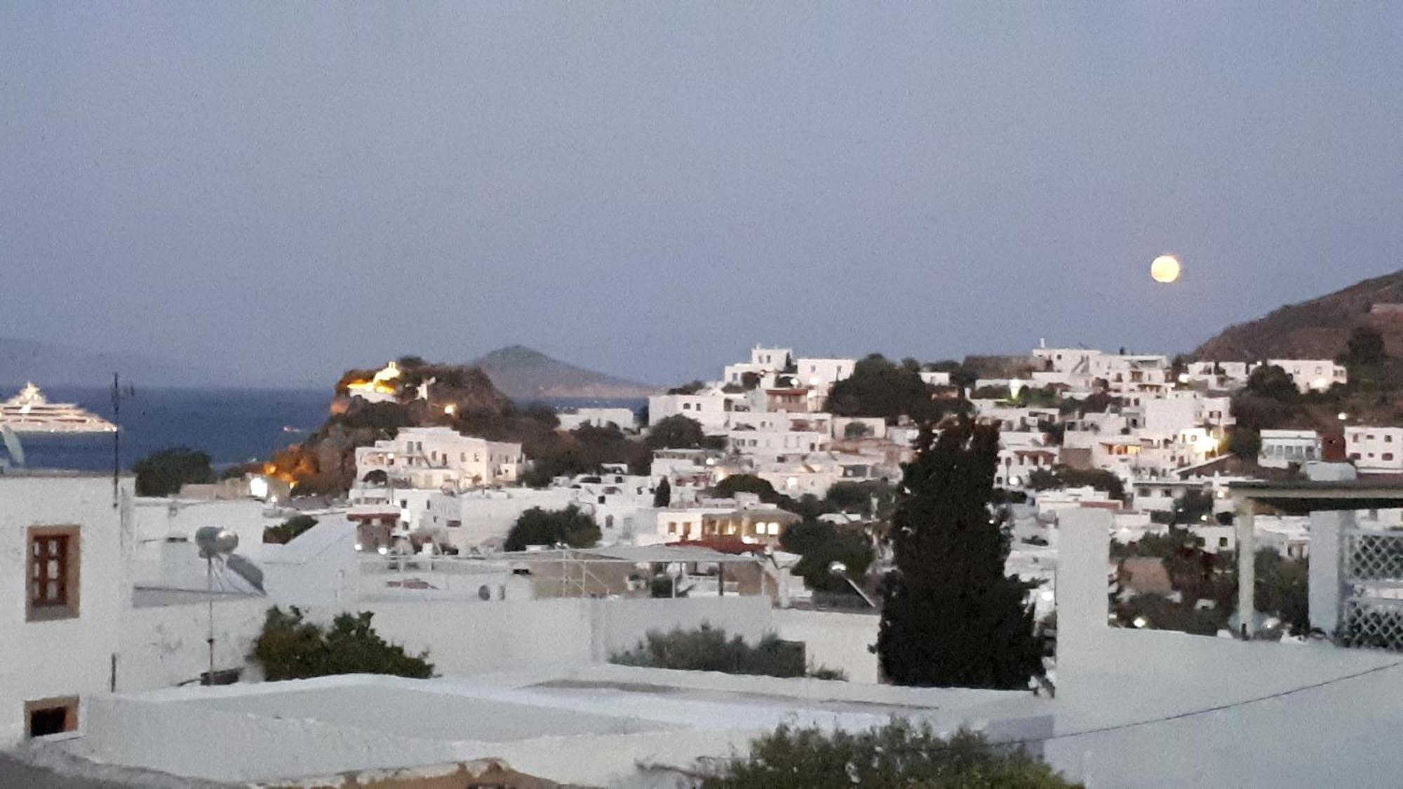 סקאלה Yvonni Studios מראה חיצוני תמונה